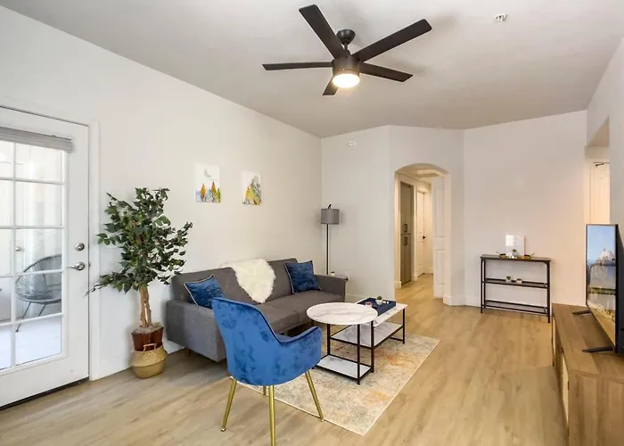 Apartment 2br Kierland Commons Golf Oasis By Cozysuites! *