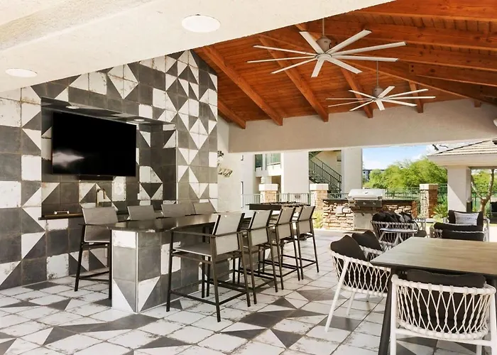 2br Kierland Commons Golf Oasis By Cozysuites! Apartment Scottsdale